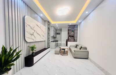 NHÀ ĐẸP Ở LUÔN TRẦN QUỐC VƯỢNG  - THOÁNG TRƯỚC SAU - NGÕ 3 GÁC PHÓNG - GẦN PHỐ - NỘI THẤT XỊN - TẶNG FULL NỘI THẤT.